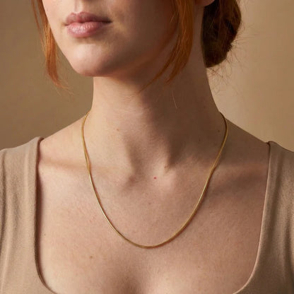 Cadena Hilo Mujer Oro Laminado 18k con caja de lujo
